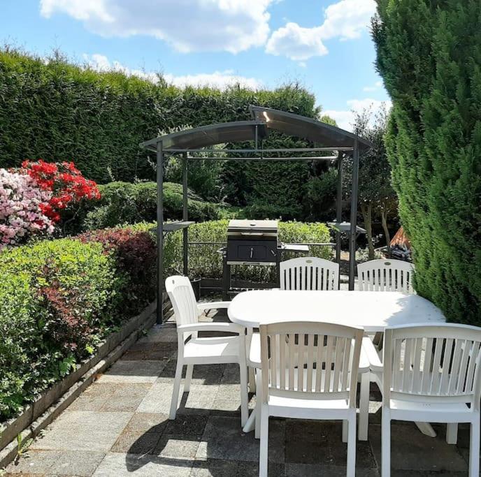 Haus Julia Direkt Am Hennesee Mitten Im Sauerland 梅舍德 外观 照片